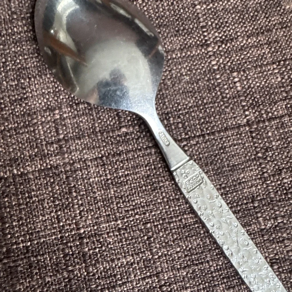 1 Teaspoon Ekco Eterna EKS2 20969 EKSEKS2 Hammered‎ Glossy Textured Stainless